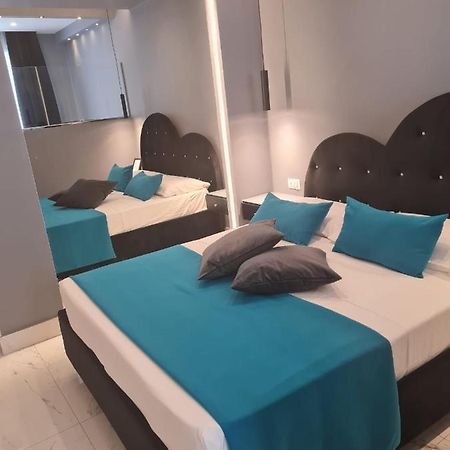 Maliziusella Hotel Napoli Bagian luar foto