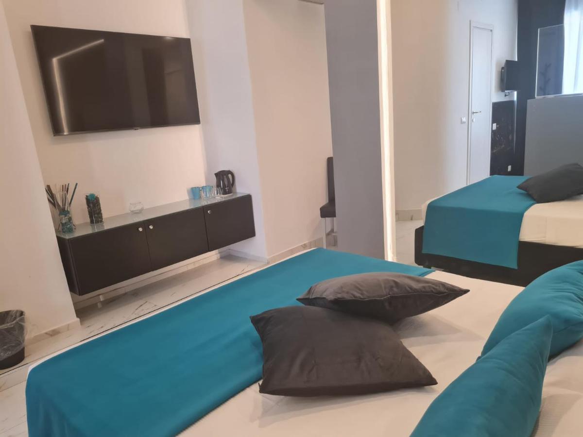 Maliziusella Hotel Napoli Bagian luar foto